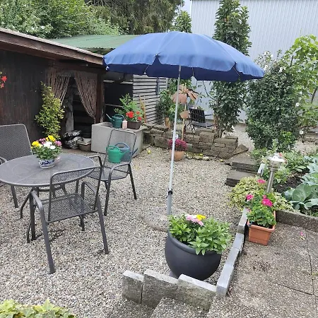 Gemuetliche Dachwohnung Appartamento *
